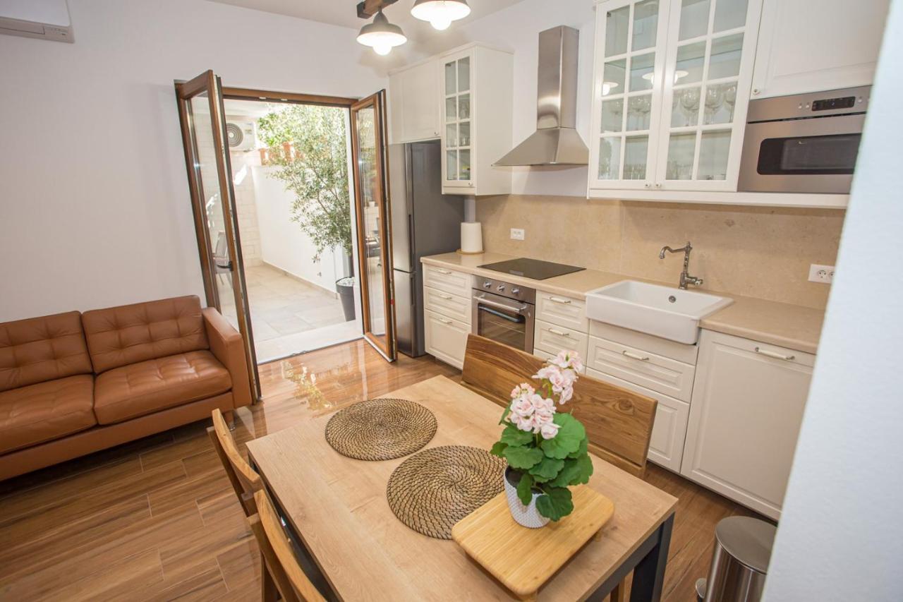 Holiday Home Camellia Poreč Extérieur photo