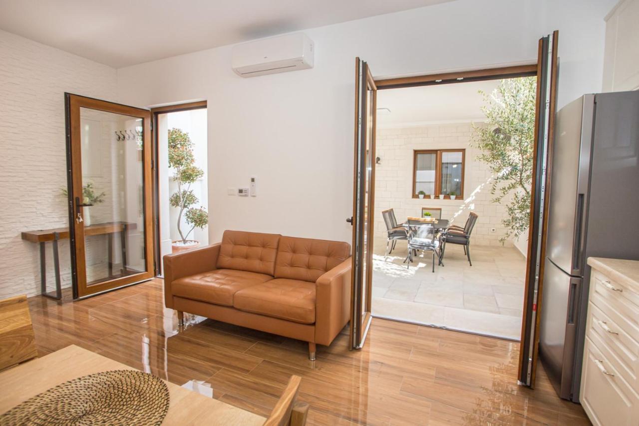 Holiday Home Camellia Poreč Extérieur photo